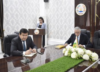 Бардошт аз Паём. Дар Хадамоти муҳоҷират вобаста ба амалӣ намудани нуктаҳои муҳими Паёми Президенти Ҷумҳурии Тоҷикистон хониши идоравӣ баргузор гардид