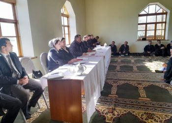 Суҳбату вохӯриҳои ҷолиб дар ноҳияи Файзобод идома дорад