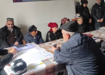 Бурдани корҳои иттилоотӣ-маърифатӣ дар ноҳияи Хуросон