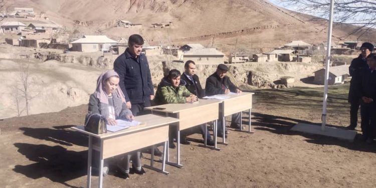 Суҳбати самимӣ дар атрофи қонунгузории кишвари қабулкунанда