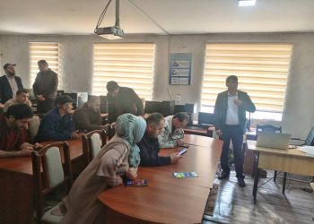 Вохӯриву сӯҳбатҳо бо сокинони шаҳри Бохтар