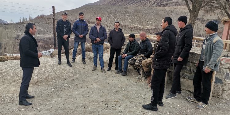 Вохӯрӣ бо муҳоҷирони меҳнатӣ, дохилӣ ва экологӣ дар ноҳияи Куҳистони Мастчоҳ