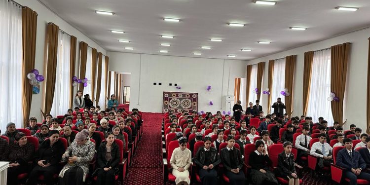 Тақвият бахшидани корҳои идеологӣ ва маърифати ҳуқуқӣ дар шаҳри Душанбе