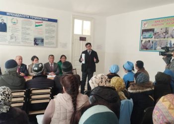 Вохӯрии судманд бо аҳолии Ҷамоати деҳоти Навати ноҳияи Спитамен