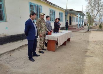 “Ин Ватани биҳиштосоро дӯст доред, онро чун амонати аҷдодамон бехиёнат ҳимоя кунед!”, – бардошт аз мулоқот бо аҳли Ҷамоати деҳоти Лоҳури ноҳияи Рӯдакӣ
