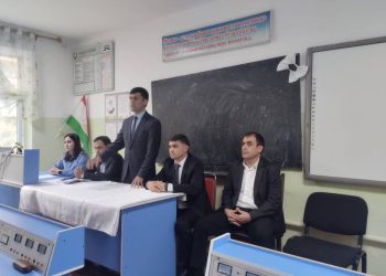 Дар ноҳияи Исмоили Сомонӣ мулоқоти масъулин бо волидони хонандагон баргузор гардид