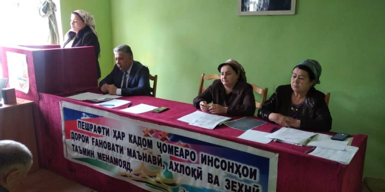 Мулоқоту вохӯриҳо дар Ҷамоати деҳоти Ҷавонони ноҳияи Файзобод