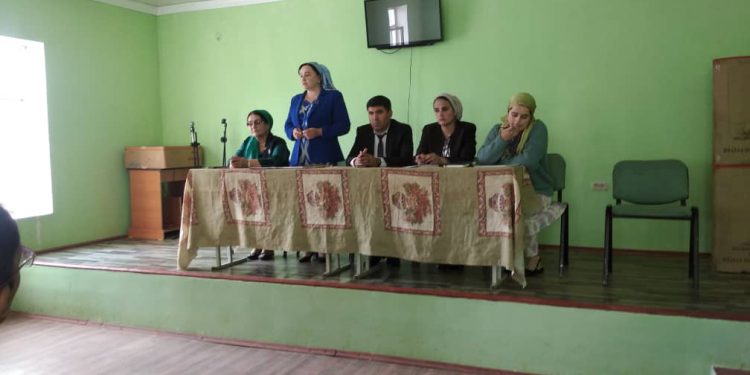 Суҳбати самимӣ дар Ҷамоати деҳоти Қалъаи дашти ноҳияи Файзобод