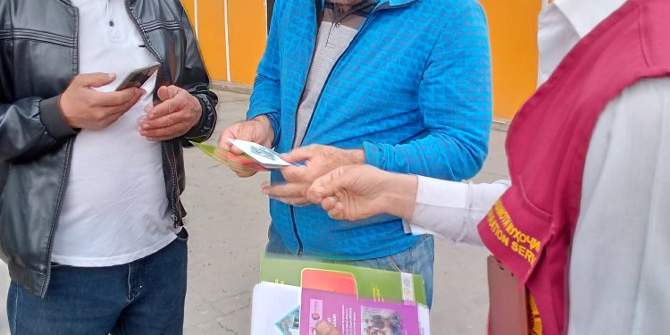 Бурдани корҳои иттилоотӣ-маърифатӣ дар Фурудгоҳи байналмилалии шаҳри Бохтар