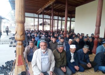 Вохӯрии судманд дар Ҷамоати деҳоти Суҷинаи шаҳри Панҷакент