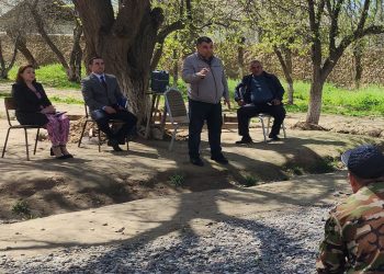 Дар ноҳияи Рӯдакӣ бо фаъолону собиқадорон ва ходимони дин мулоқот доир гардид