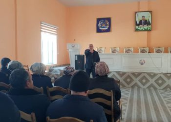 Вохӯрии навбатӣ дар Ҷамоати деҳоти Қаратоғи шаҳри Турсунзода