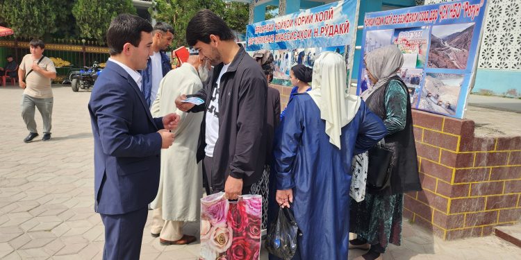 Ярмаркаи ҷойҳои кории холӣ дар шаҳраки Сомониёни ноҳияи Рӯдакӣ