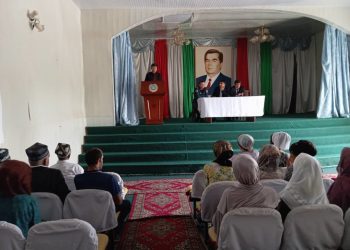 Мулоқоти судманд дар Ҷамоати деҳоти Ситораи Сурхи ноҳияи Ёвон