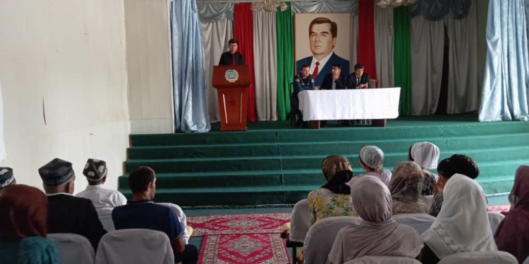 Мулоқоти судманд дар Ҷамоати деҳоти Ситораи Сурхи ноҳияи Ёвон