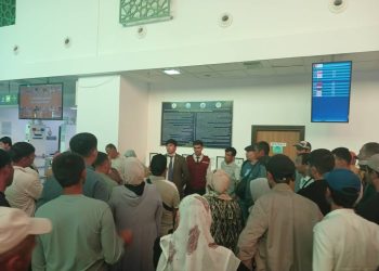 Корҳои фаҳмондадиҳӣ дар фурудгоҳҳо ва истгоҳи роҳи оҳан идома дорад