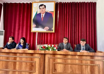 Вобаста ба тарбияи ватандӯстии шаҳрвандон ҳамоиш доир шуд