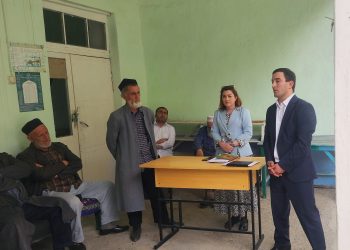 Дар Ҷамоати деҳоти Зайнабободи ноҳияи Рӯдакӣ вобаста ба хатари хурофот ва ифротгароӣ ҳамоиш доир шуд