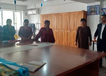 Дар “Гулдастон” баланд бардоштани маърифати ҳуқуқӣ баррасӣ гардид