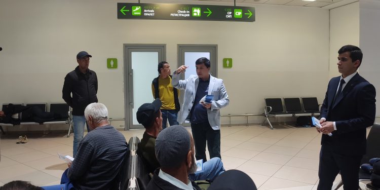 Корҳои фаҳмондадиҳӣ дар “Фурудгоҳи байналмилали шаҳри Душанбе” ҳамоно идома дорад