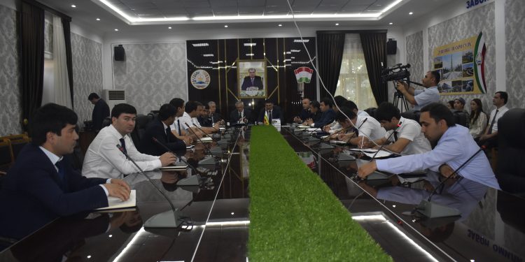 Ваҳдату якдилӣ моро шиори зиндагист!