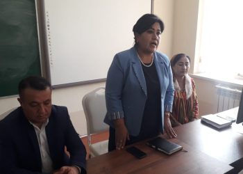 Вохӯрии судманд дар шаҳри Исфара