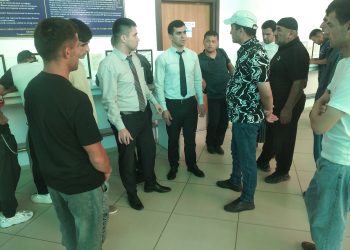 Корҳои иттилоотӣ – маърифатӣ дар фурудгоҳҳо ва истгоҳи роҳи оҳан