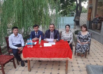 Соли маърифати ҳуқуқӣ. Бахшида ба он бо сокинону фаъолони шаҳри Хуҷанд вохӯрӣ доир гардид