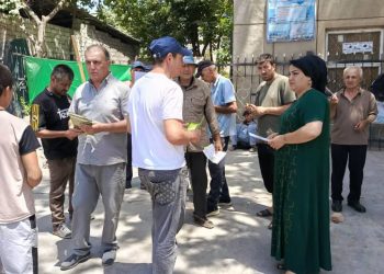 Вохӯрӣ бо сокинони шаҳри Турсунзода