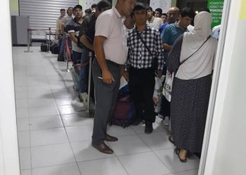 Вохӯриву суҳбатҳо бо шаҳрвандон- муҳоҷирони меҳнатӣ дар фурудгоҳҳои шаҳри Душанбе, Хуҷанд, Бохатр ва Кӯлоб