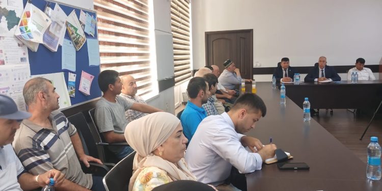 Вохӯрии судманд бо муҳоҷирони меҳнатӣ ва аъзои оилаи онҳо