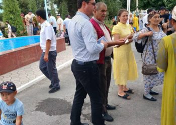 Корҳои иттилоотӣ – маърифатӣ дар фурудгоҳҳо ва истгоҳи роҳи оҳан