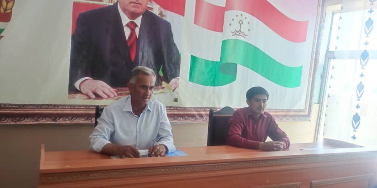 Вохӯрии судманд дар ҷамоату деҳоти шаҳри Панҷакент