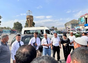 Вохӯриву суҳбатҳо бо шаҳрвандон- муҳоҷирони меҳнатӣ дар шаҳрҳои Турсунзода Ҳисор ва ноҳияи Шаҳринав