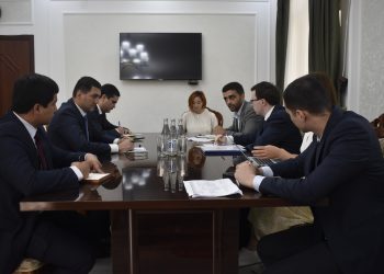 Вохӯрии судманд дар Хадамоти муҳоҷират