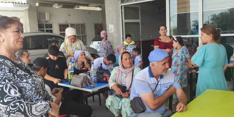 Корҳои иттилоотӣ – маърифатӣ дар терминали мусофиркашонии роҳи “Абрешим”-и шаҳри Хуҷанд