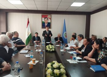 Вохӯрии судманд дар Кумитаи иттифоқи касабаи соҳаи тандурустии вилояти Суғд