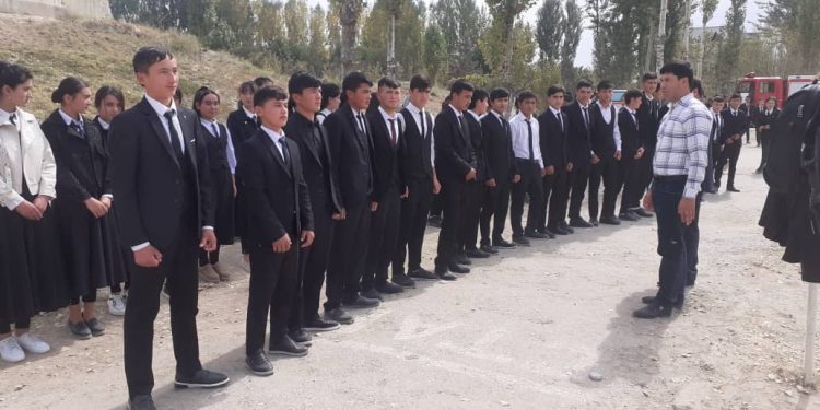 Корҳои фаҳмондадиҳӣ дар ноҳияи Деваштич