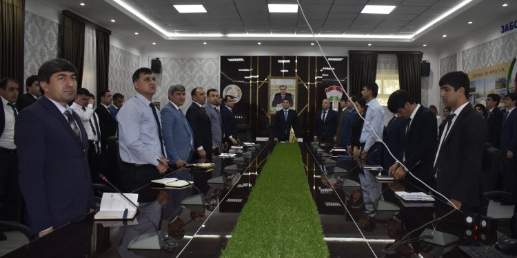 Ҷамъомади тантанавӣ бахшида ба Рӯзи забони давлатӣ дар Хадамоти муҳоҷират