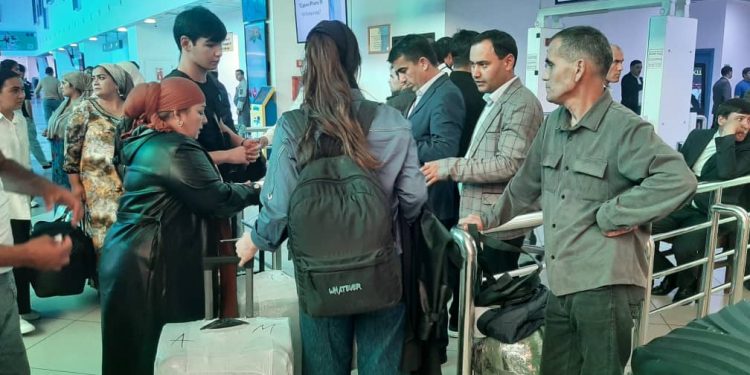 Корҳои иттилоотӣ – фаҳмондадиҳӣ идома дорад