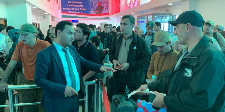 Вохӯрии судманд дар “Фурудгоҳи байналмилалии шаҳри Душанбе”