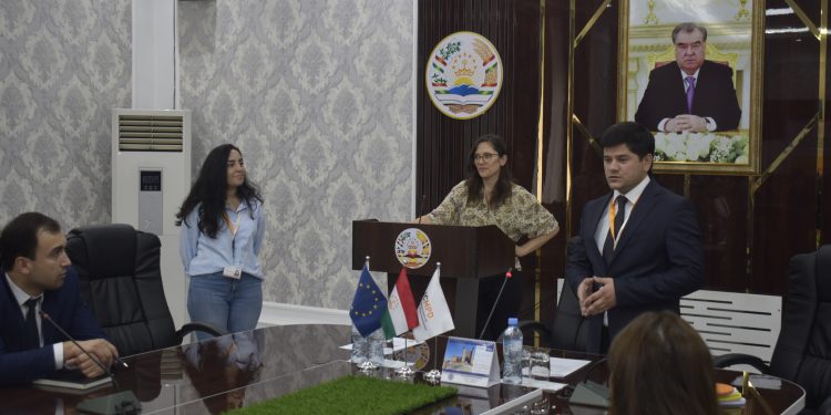 Тренинг – машғулият барои кормандони Хадамоти муҳоҷират