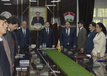 Арҷгузорӣ ба Парчам – эҳтироми арзишҳои миллӣ