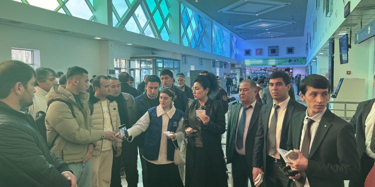 Корҳои иттилоотӣ – маърифатӣ дар “Фурудгоҳи байналмилалии шаҳри Душанбе”