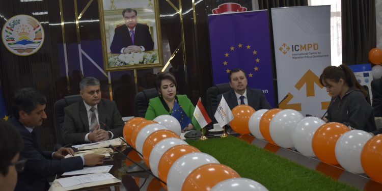 Маросими супурдани ҷоизаҳои «Муҳоҷират ва ВАО 2024», бахшида ба Рӯзи байналмилалии муҳоҷирон