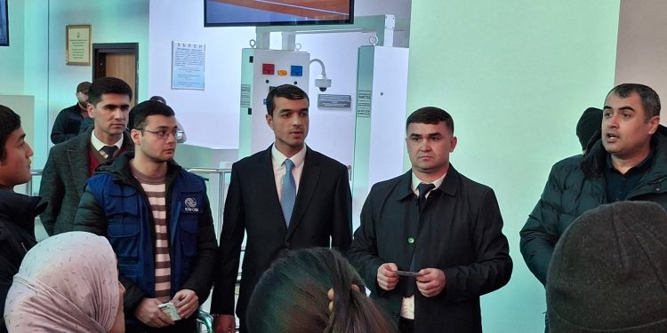 Корҳои фаҳмондадиҳӣ дар ҶСК “Фурудгоҳи байналмилалии шаҳри Душанбе”