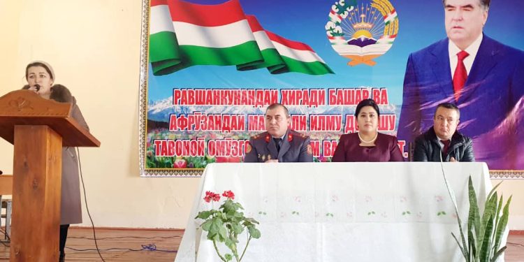 Ба сокинони шаҳри Исфара муҳтавои Паёми Президенти Тоҷикистон ба Маҷлиси Олӣ расонида шуд