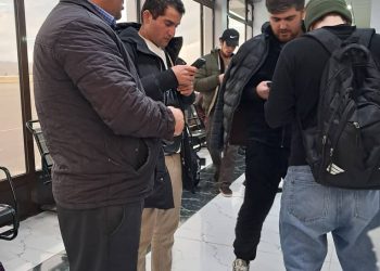 Суҳбату вохӯриҳо бо муҳоҷирони меҳнатӣ дар “Фурудгоҳи байналмилалии Кӯлоб”