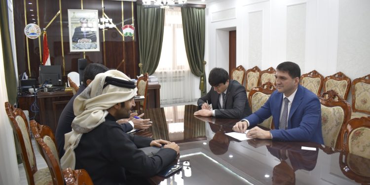 Ташрифи ноиби сафири Давлати Қатар ба Хадамоти муҳоҷират