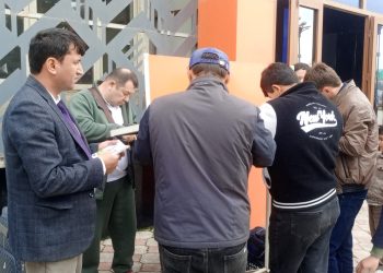 Вохӯрии судманд бо сокинони шаҳри Бохтар